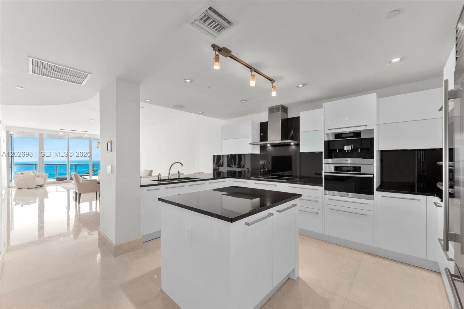 17121 Collins Avenue 3905 — photo 7