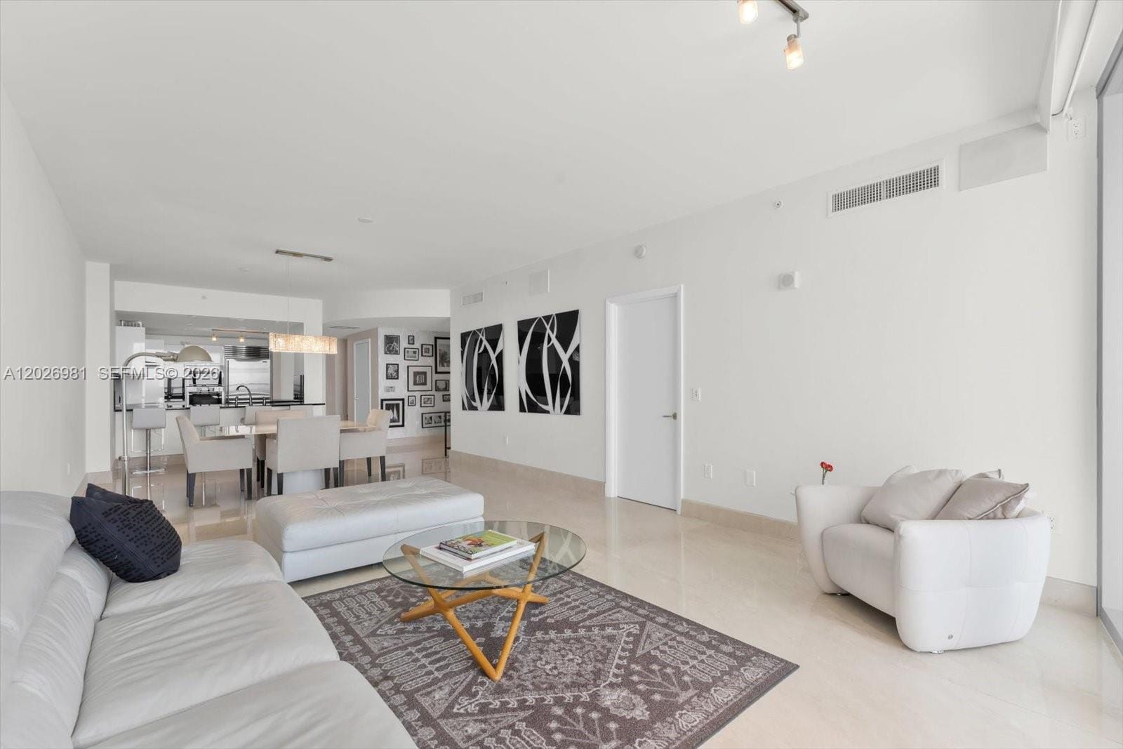 17121 Collins Avenue 3905 — photo 2