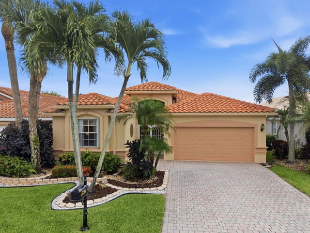 7624 Viniste Drive, sold in Tuscany Par A/B, Boynton Beach, FL