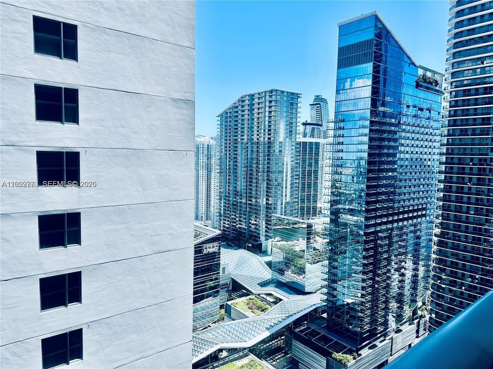 55 SW 9th Street 3409, Miami, FL 33130 photo 3