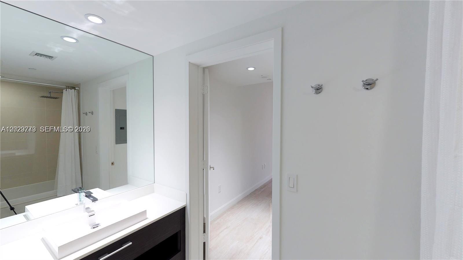 55 SW 9th Street 3409, Miami, FL 33130 photo 9