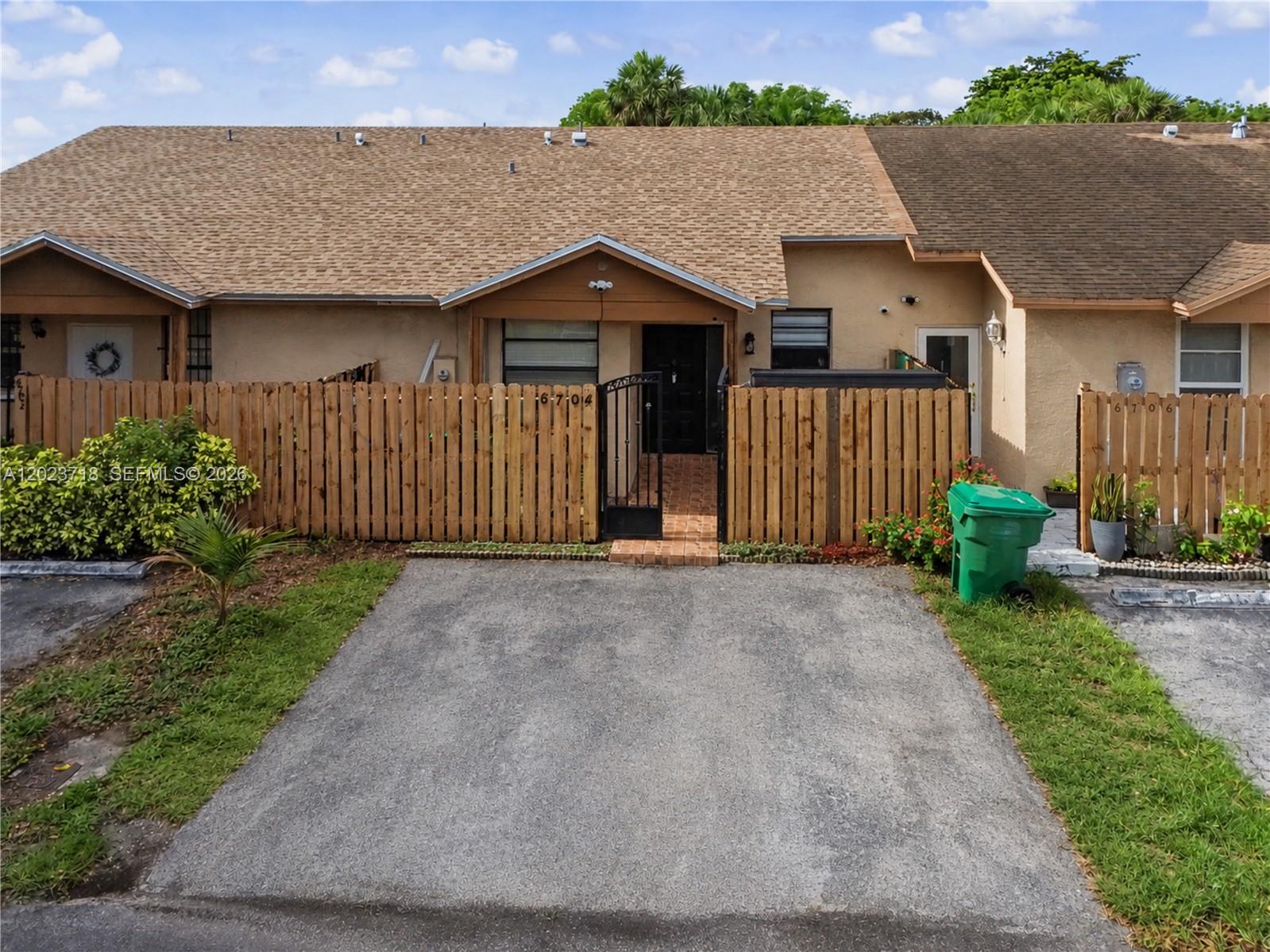 6704 NW 192nd Terrace, Hialeah, FL 33015, Hialeah