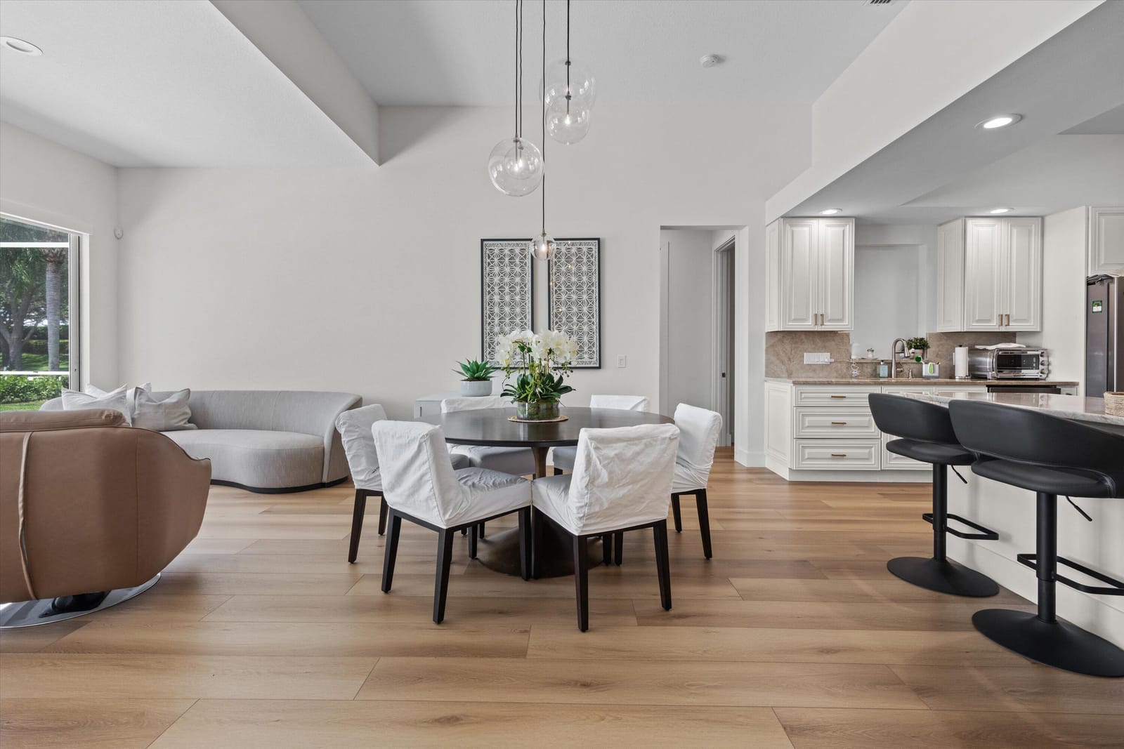 2057 Futana Way — photo 11