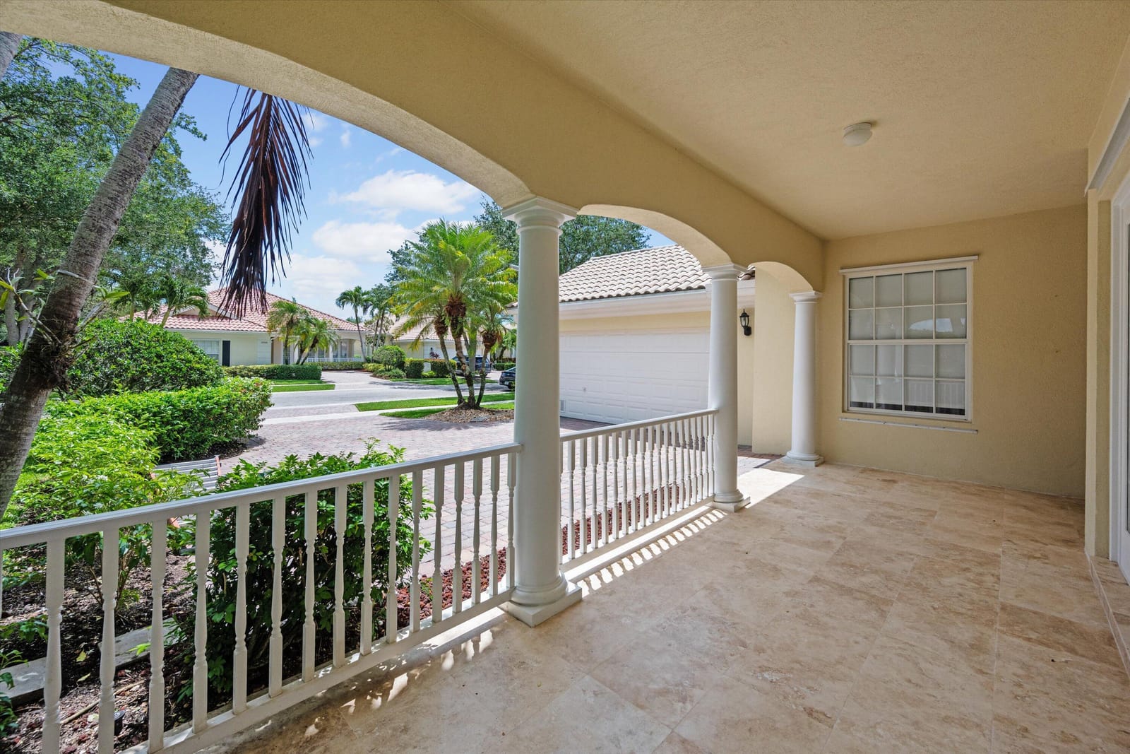 2057 Futana Way — photo 3