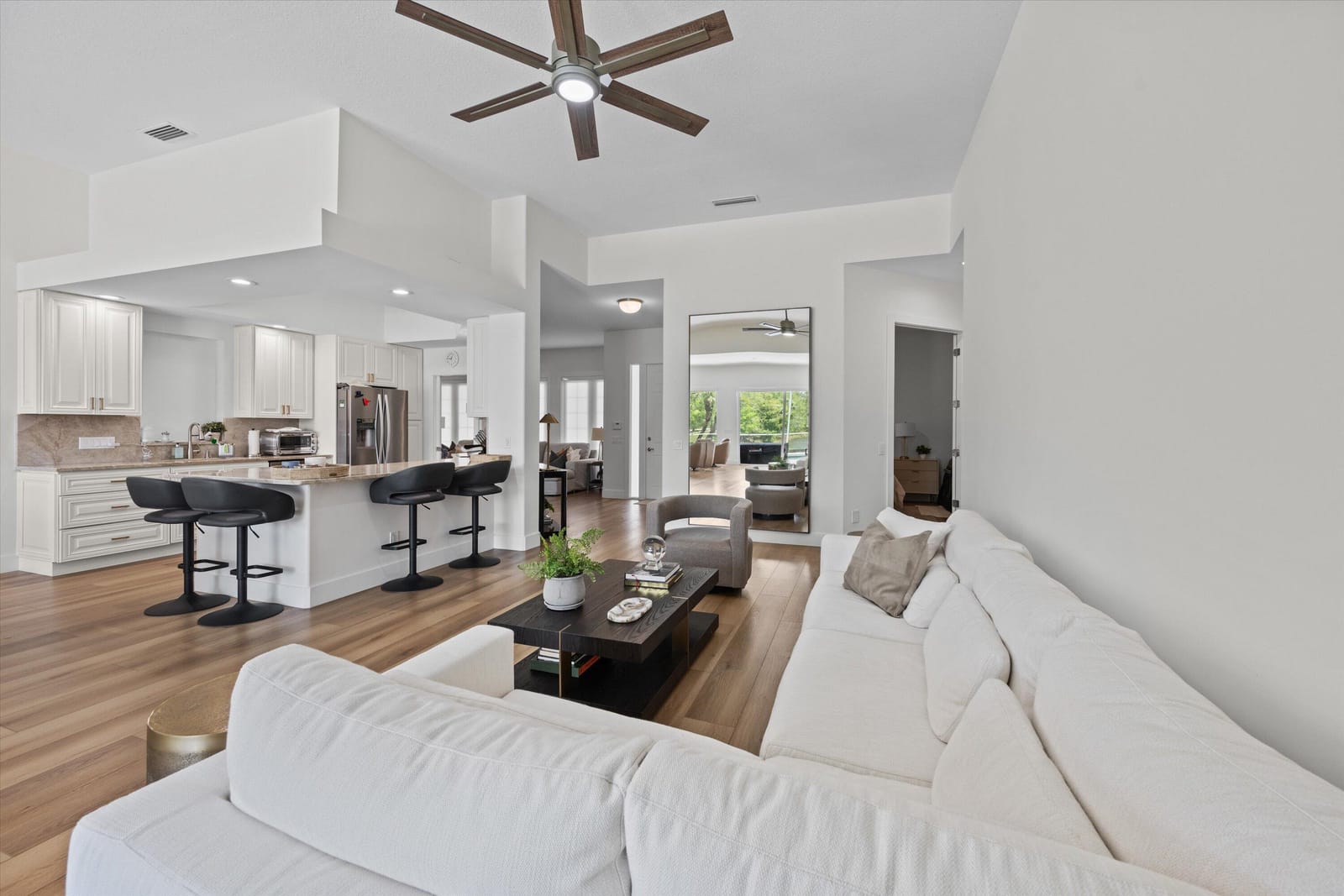 2057 Futana Way — photo 10