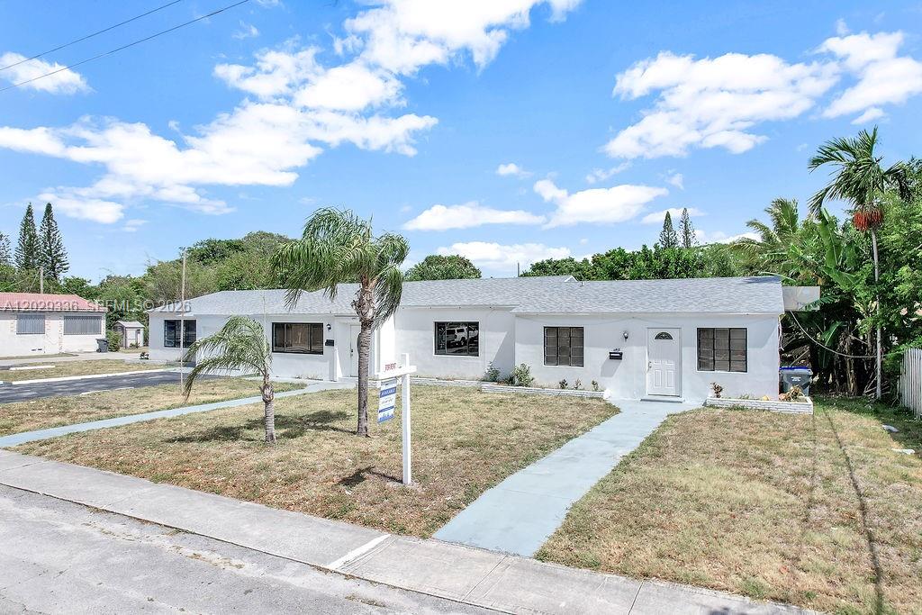 2415 Pierce Street -, Hollywood, FL 33020, Hollywood