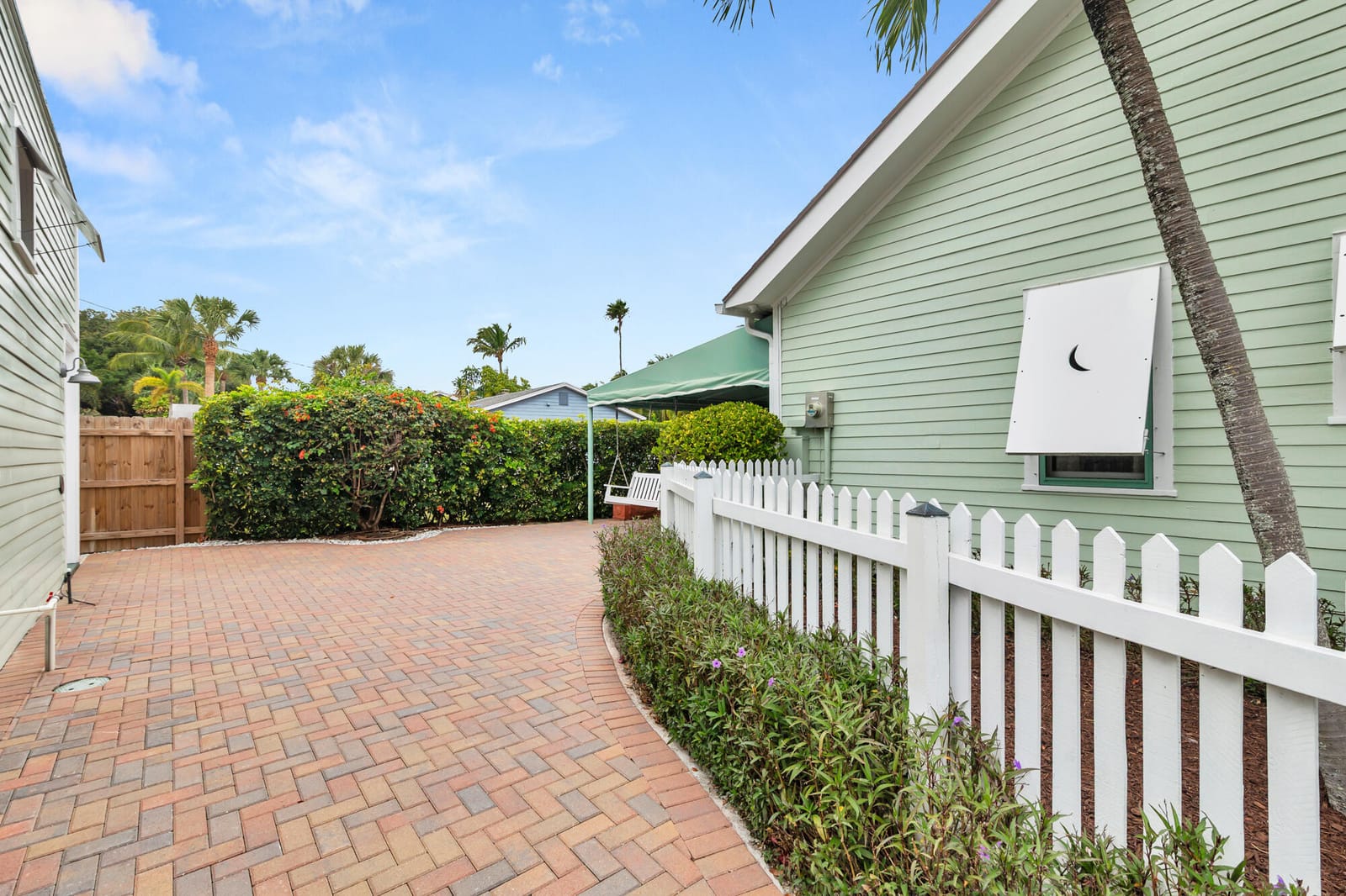 800 Kanuga Drive, West Palm Beach, FL 33401 photo 24