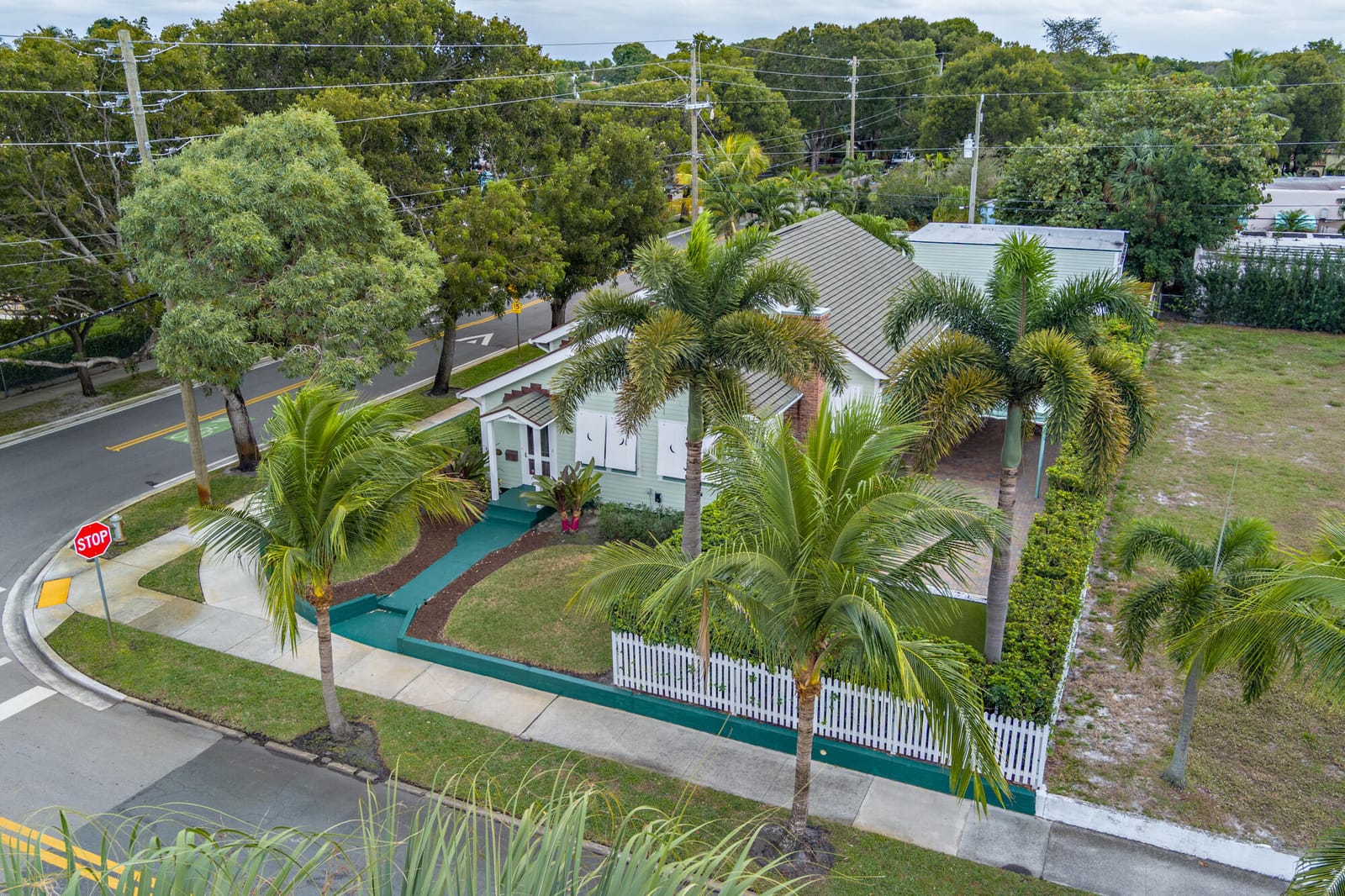 800 Kanuga Drive, West Palm Beach, FL 33401 photo 27