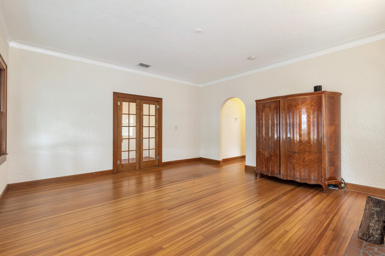800 Kanuga Drive — photo 4