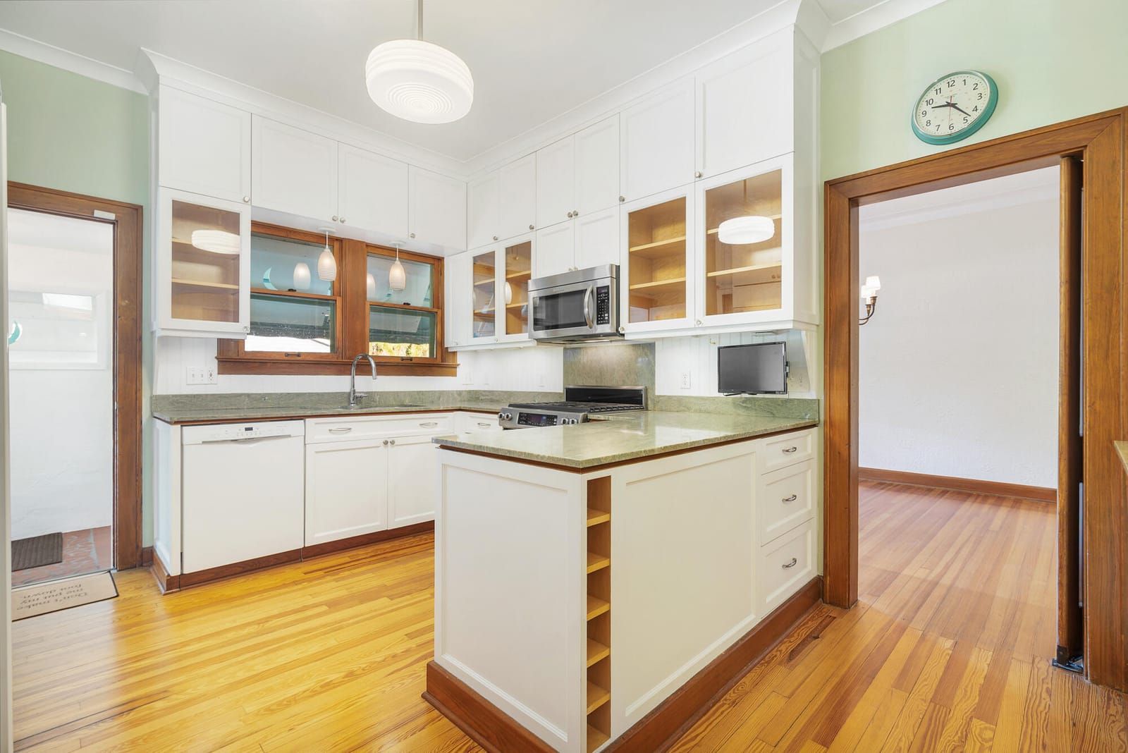 800 Kanuga Drive — photo 9