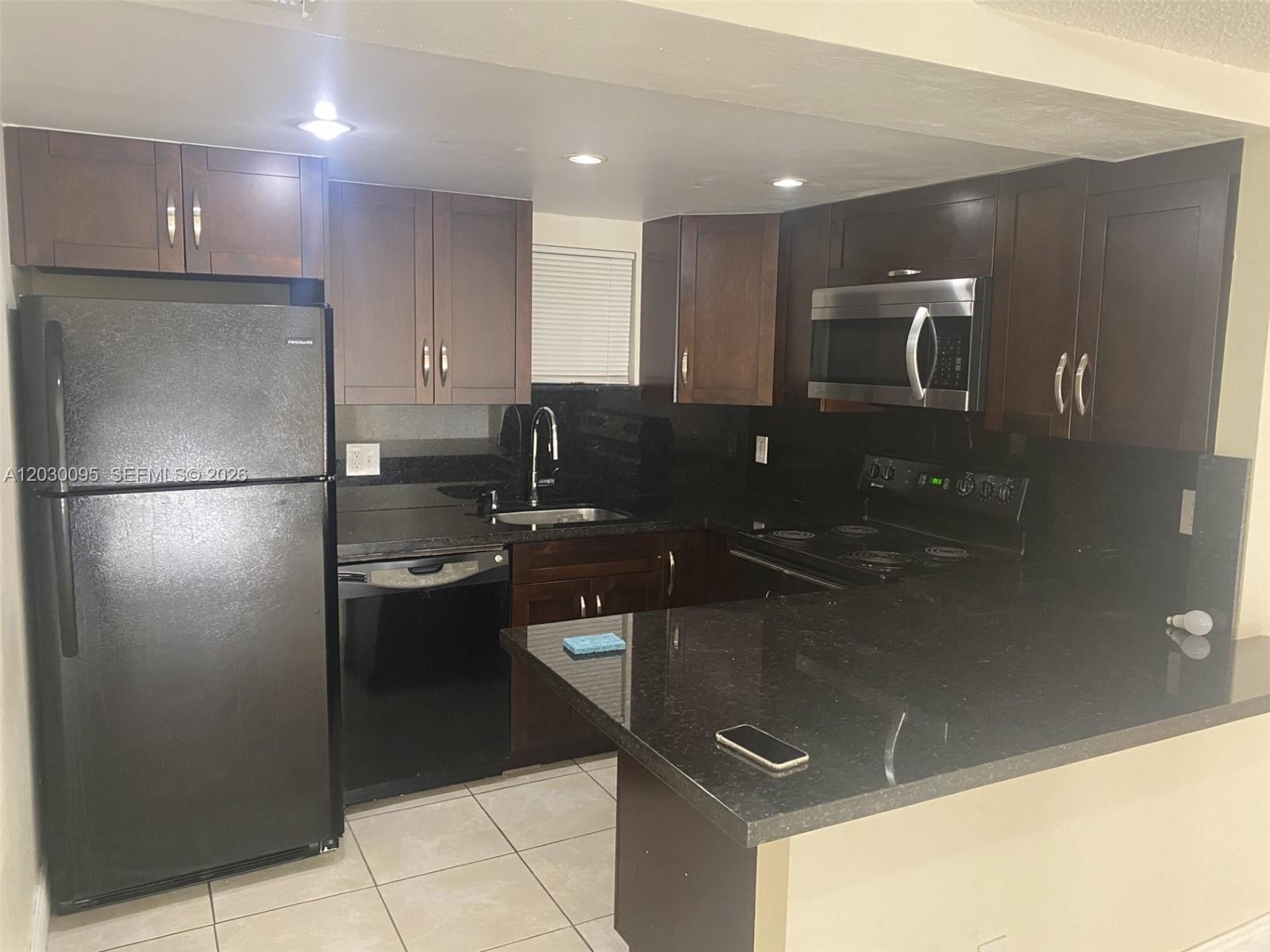 8290 Lake Drive 433, Doral, FL 33166, Doral