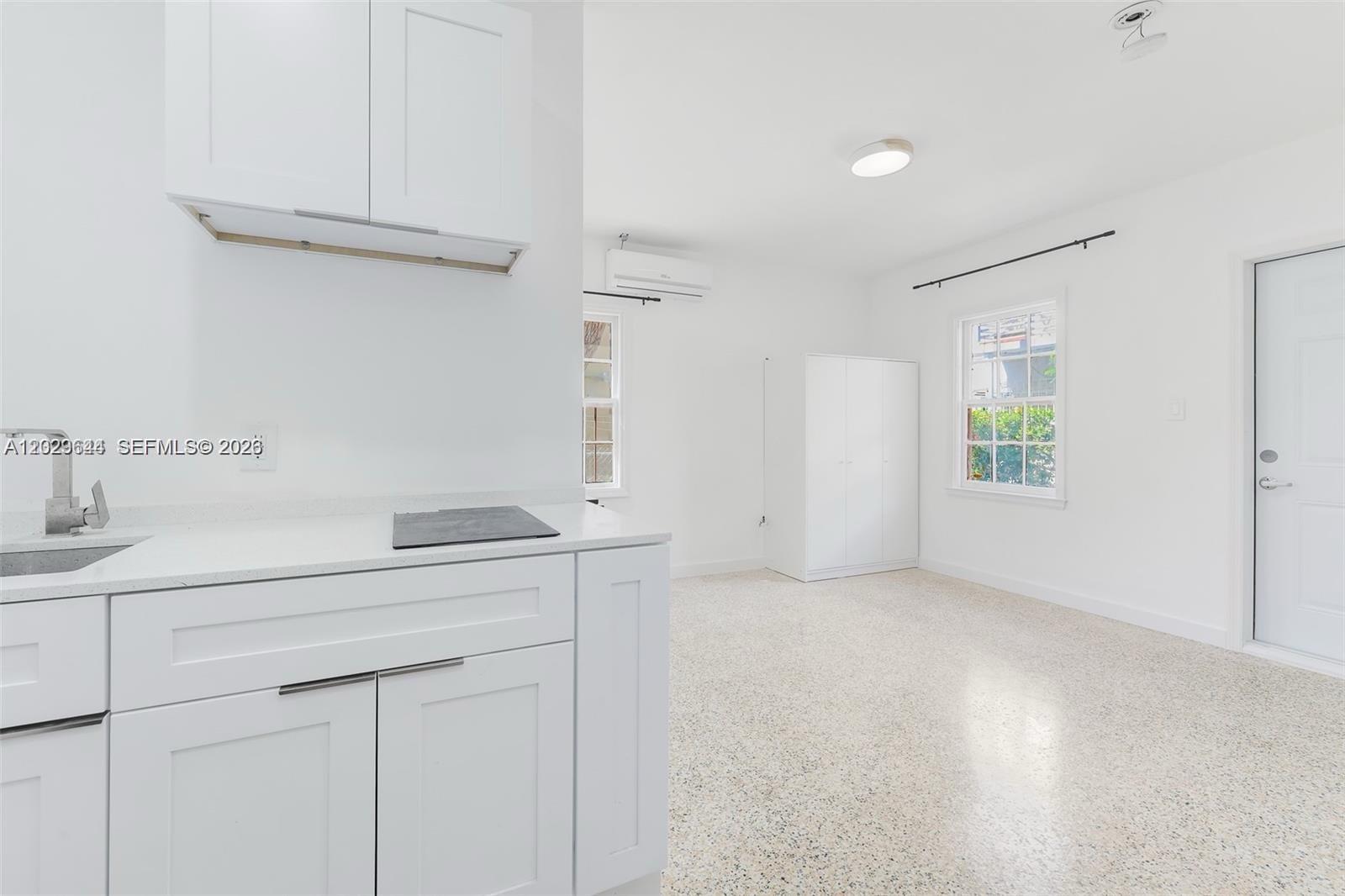 415 75th Street 4A, Miami Beach, FL 33141, Miami Beach