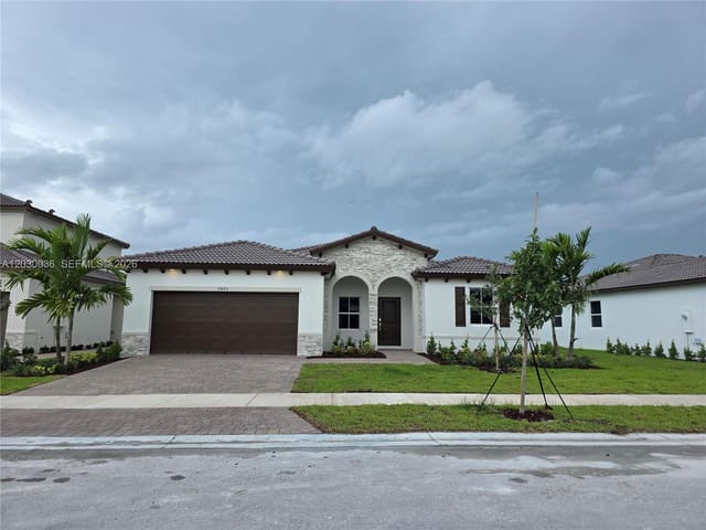 2485 SE 29th Drive , Homestead, FL 33035