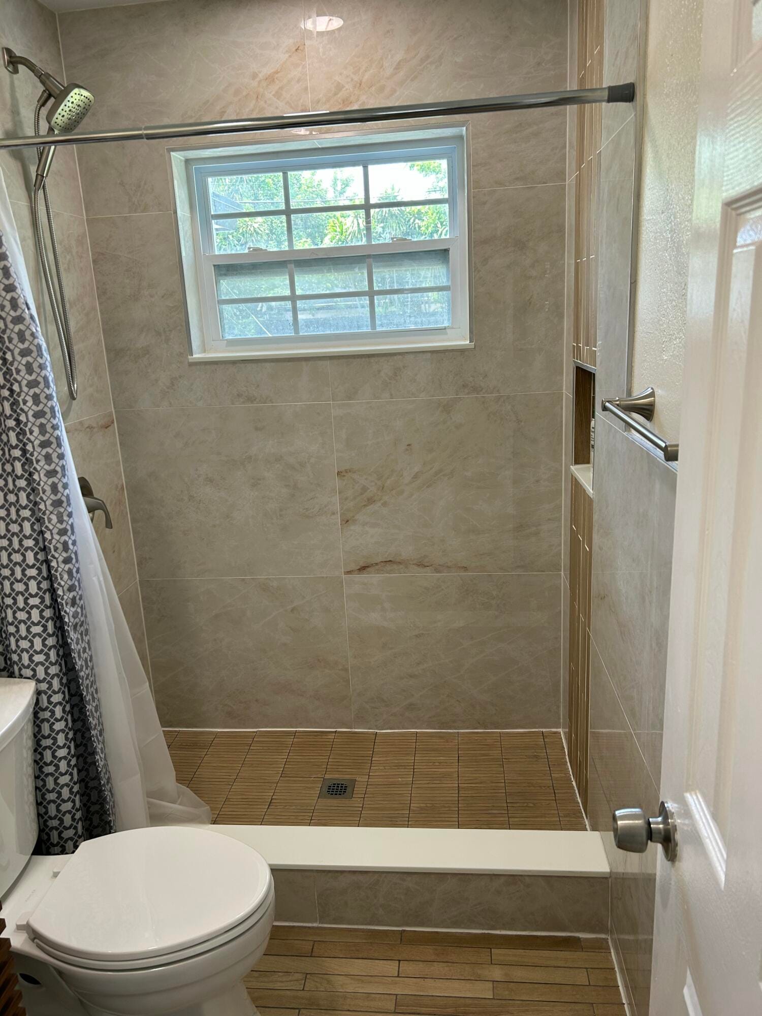 61 NW 47th Street — photo 7