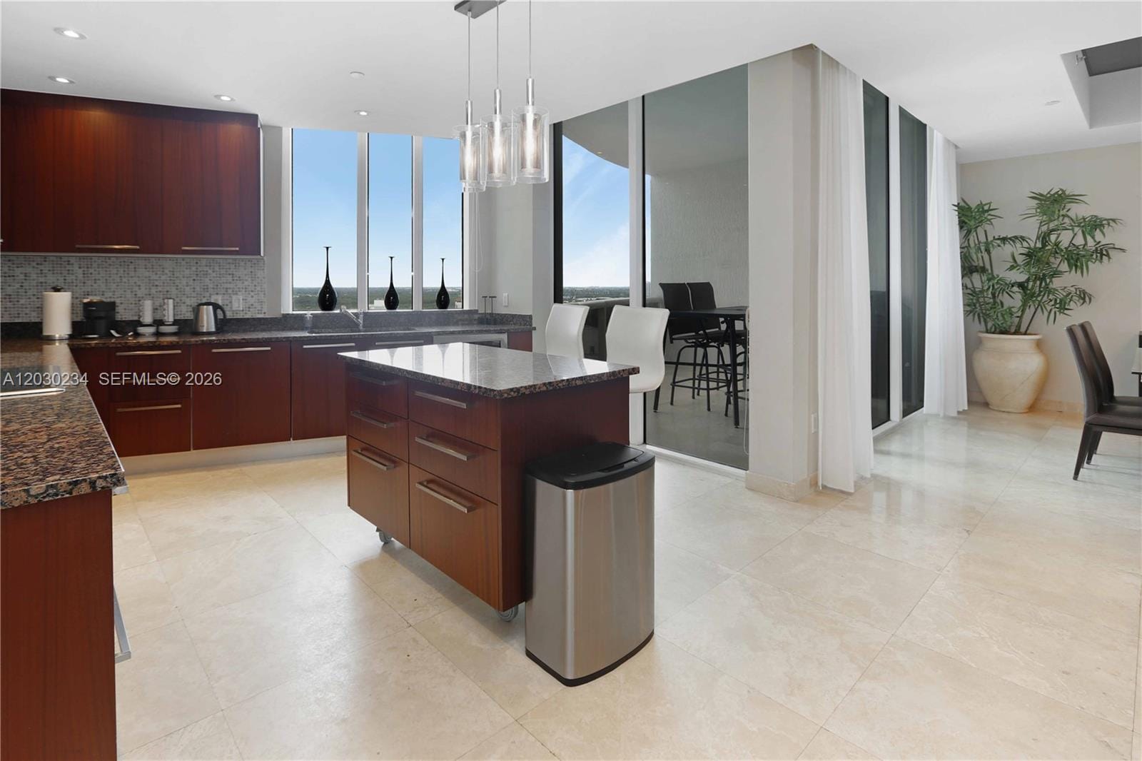 15901 Collins Avenue 2004, Sunny Isles Beach, FL 33160 photo 16