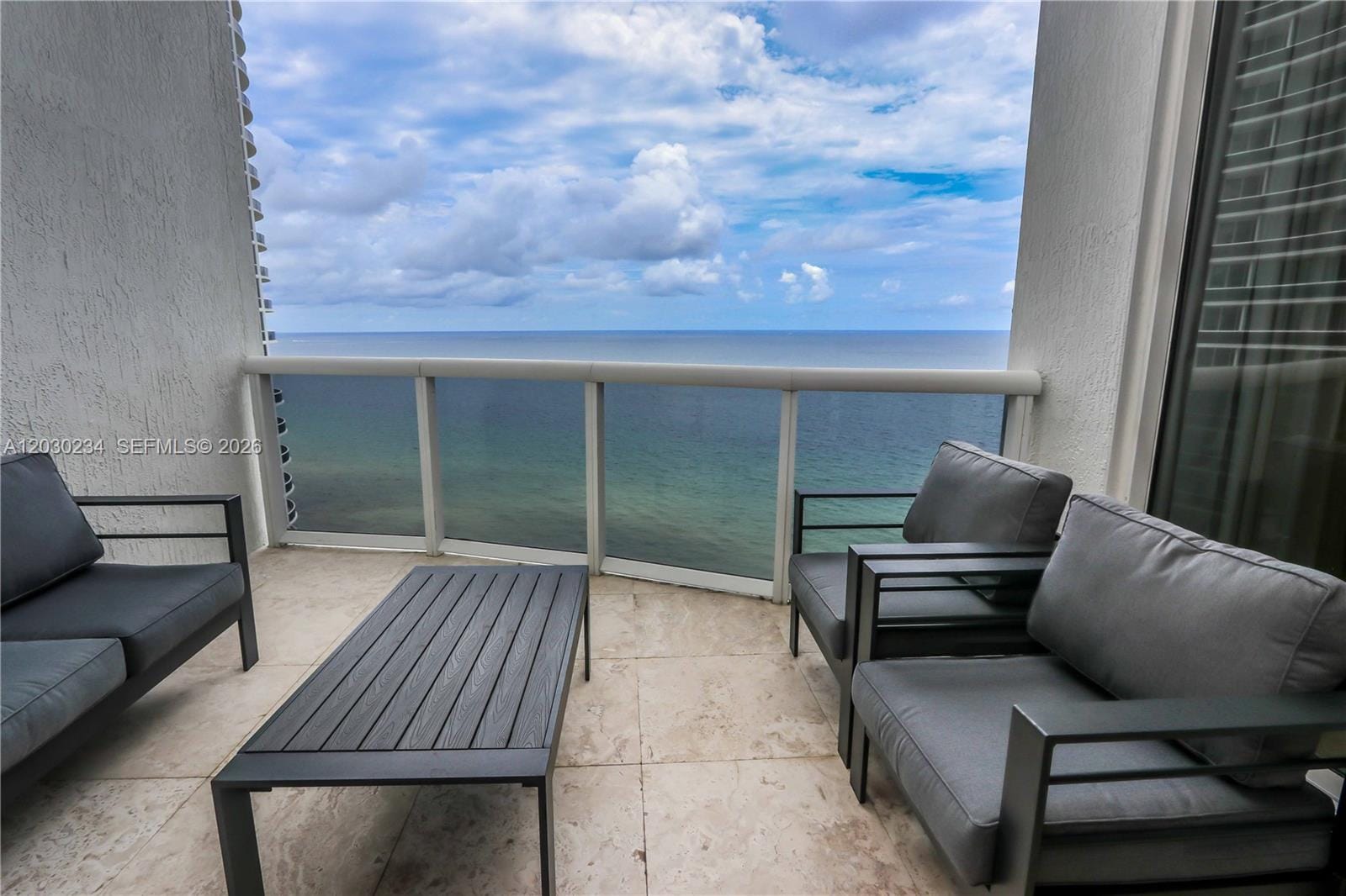 15901 Collins Avenue 2004 — photo 6