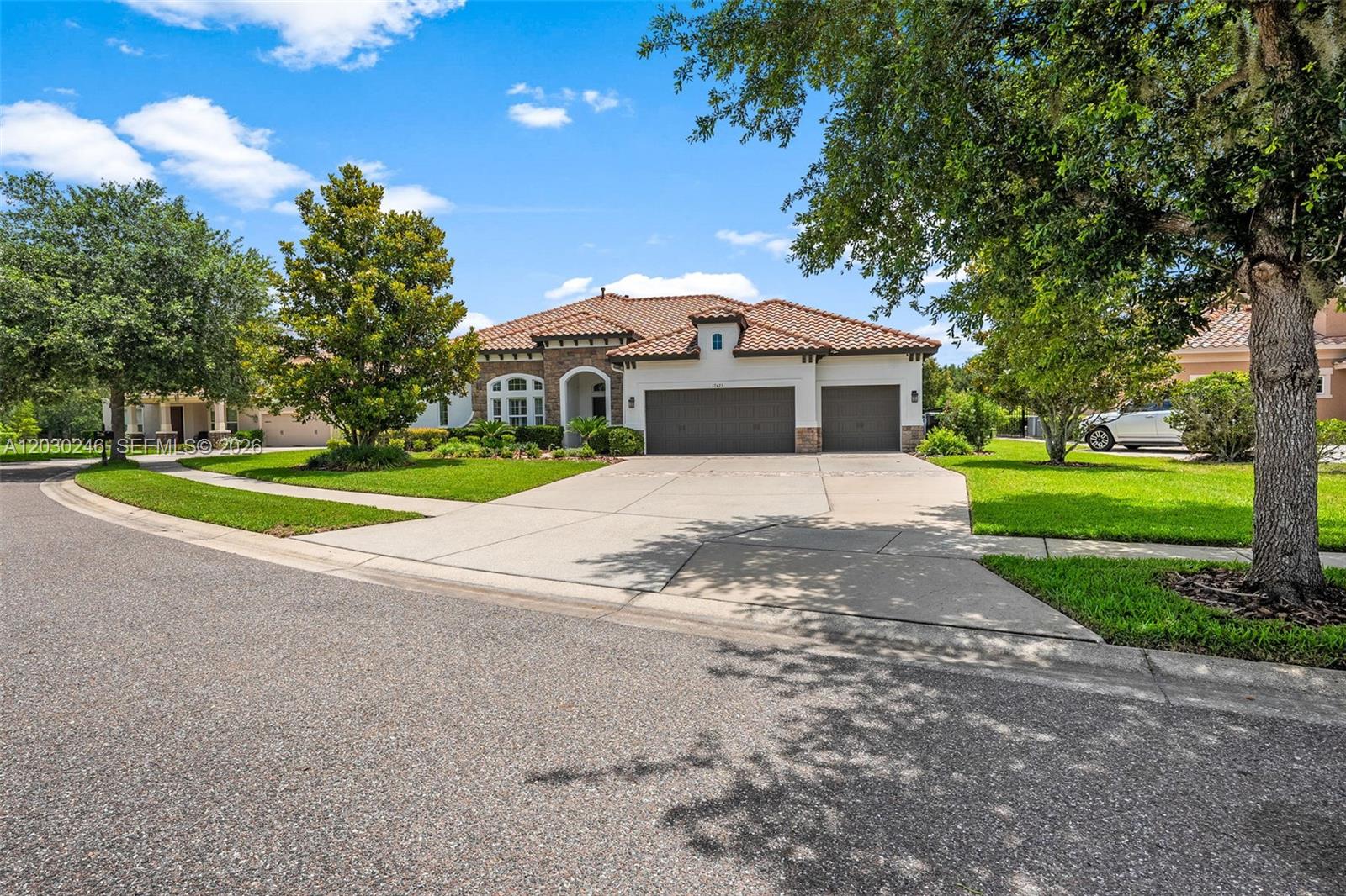 17425 Varona Place, Lutz, FL 33548 photo 16