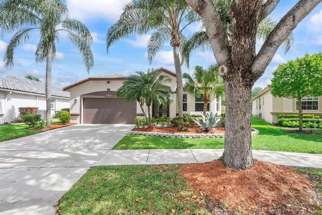 6220 Swans Terrace, sold in Regency Lakes At Coconut Creek, Coconut Creek, FL
