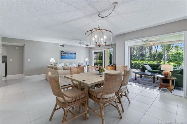 5152 SE Club Way 104, Stuart, FL 34997