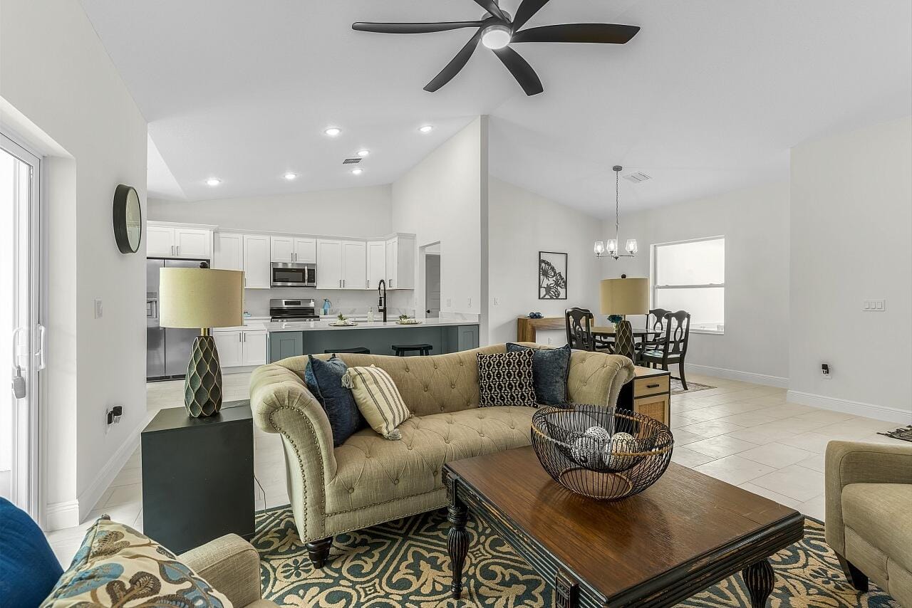 8216 104th Court, Vero Beach, FL 32967 photo 11