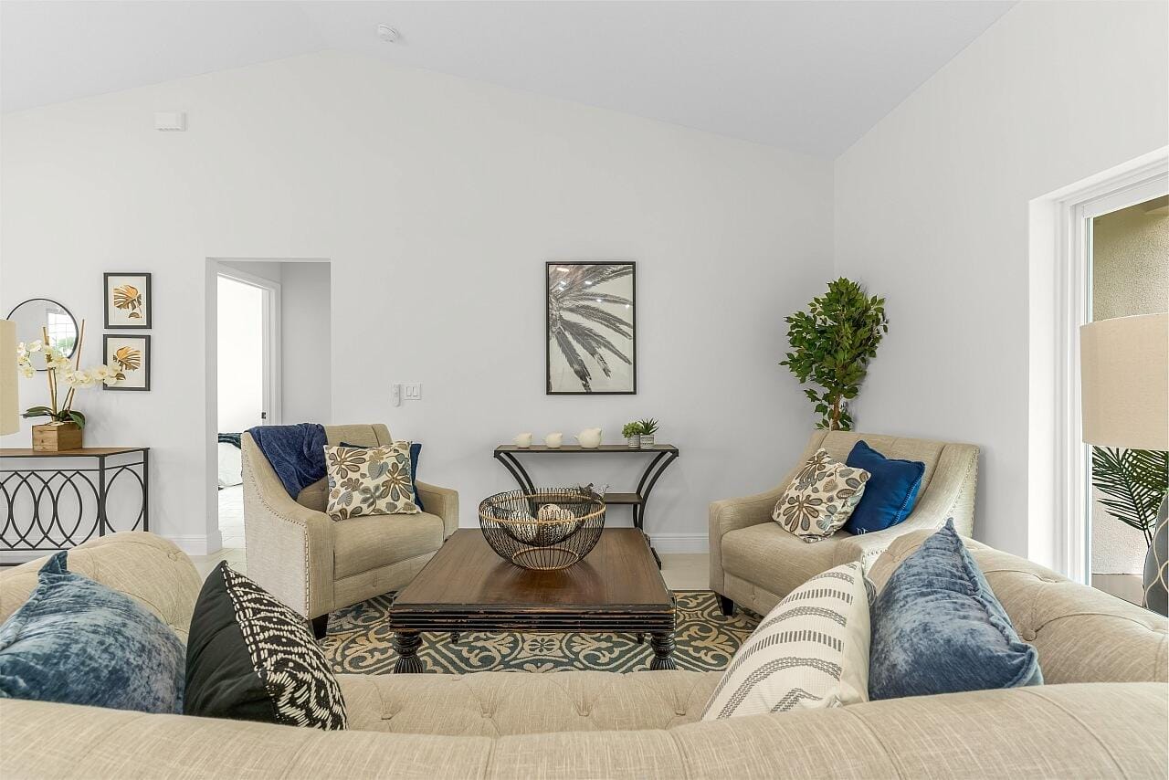 8216 104th Court, Vero Beach, FL 32967 photo 9