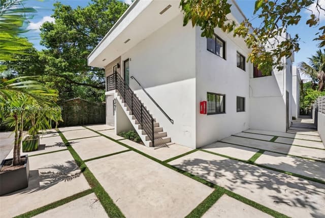 37 NW 59th Street 4b, Miami, FL 33127