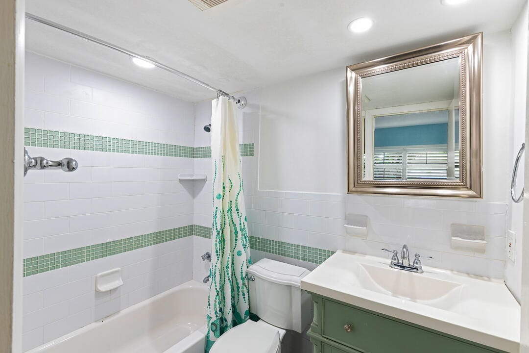 3351 Spanish Trail 115, Delray Beach, FL 33483 photo 12
