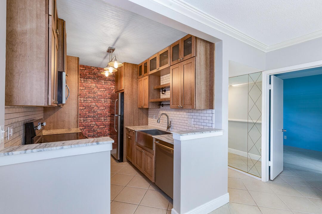 3351 Spanish Trail 115, Delray Beach, FL 33483 photo 4