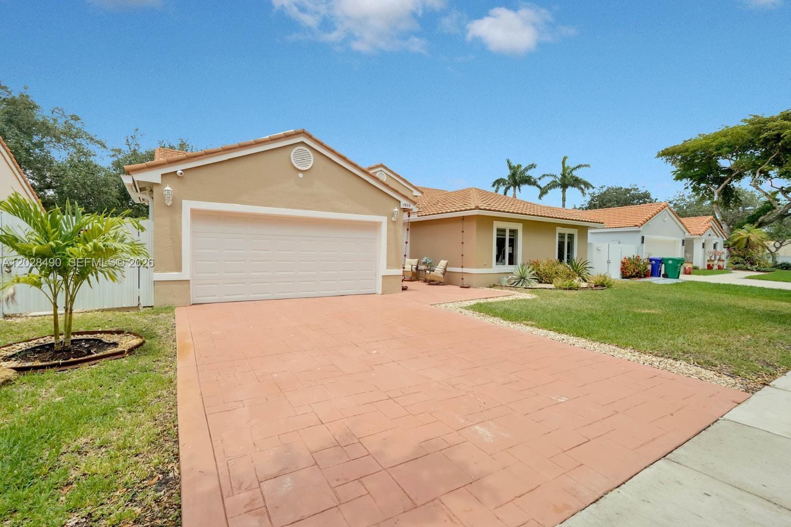 1910 SW 135th Way, Miramar, FL 33027 photo 2