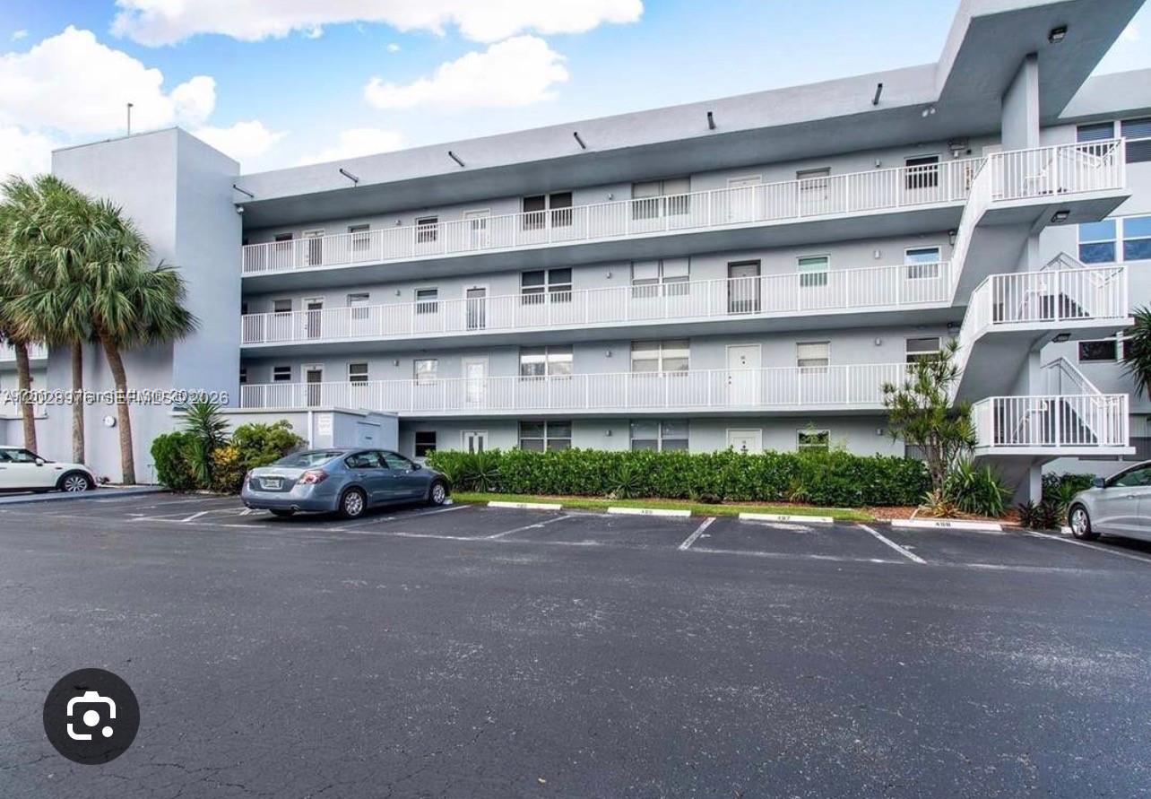 107 Royal Park Drive 4F, Oakland Park, FL 33309, Oakland Park