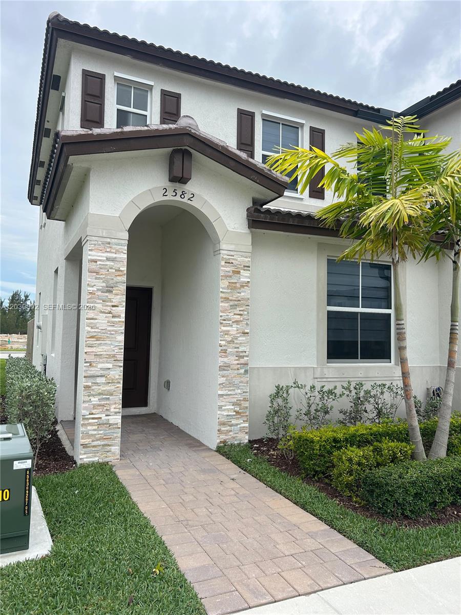 2582 SE 29th Street ., Homestead, FL 33035, Homestead