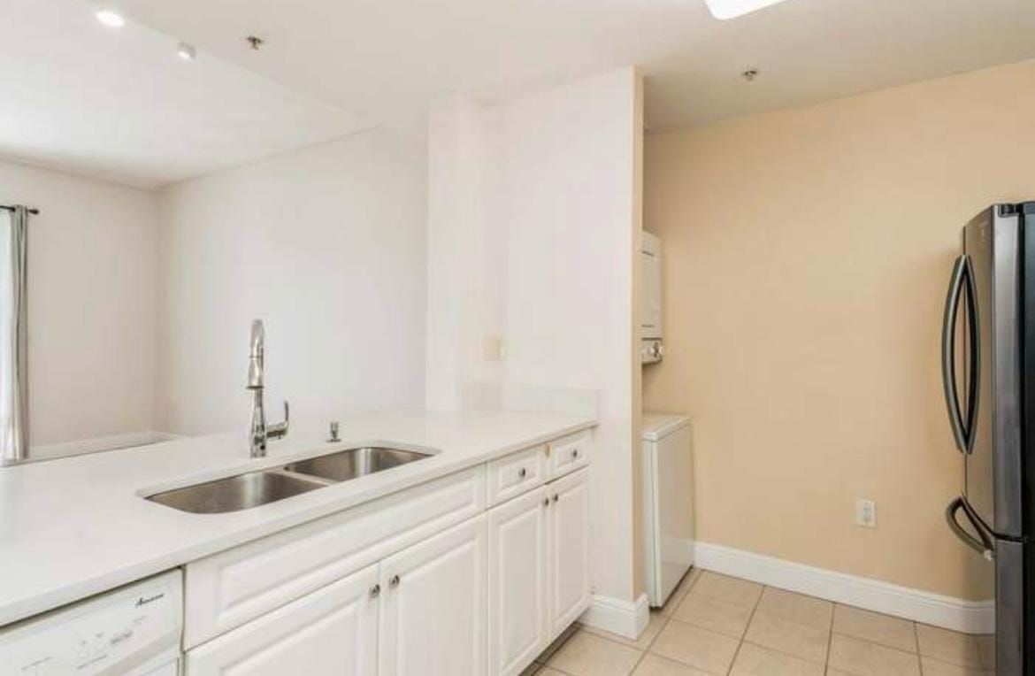 1200 Town Center Drive 305 — photo 4