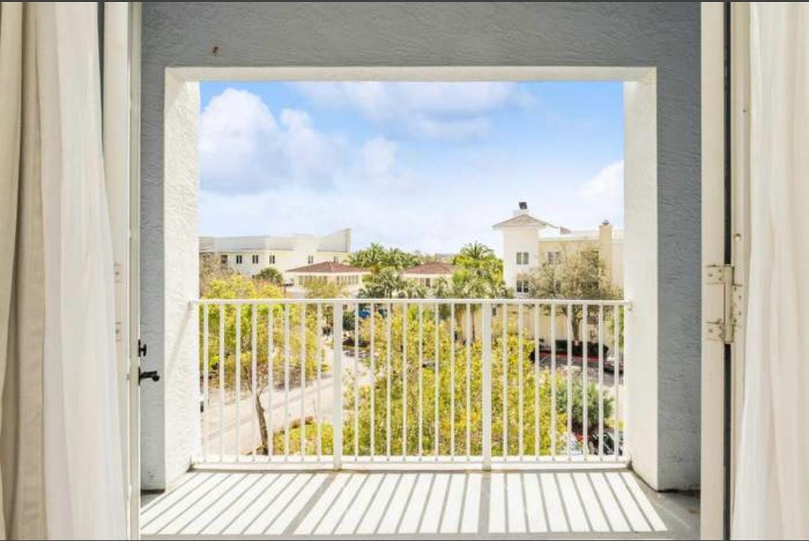 1200 Town Center Drive 305 — photo 9