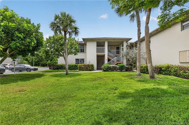2 Lake Vista Trail 107, Port St. Lucie, FL 34952