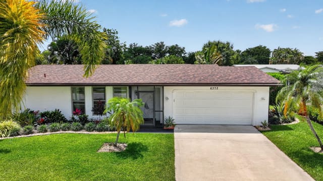 6372 Sleepy Willow Way, Delray Beach, FL 33484