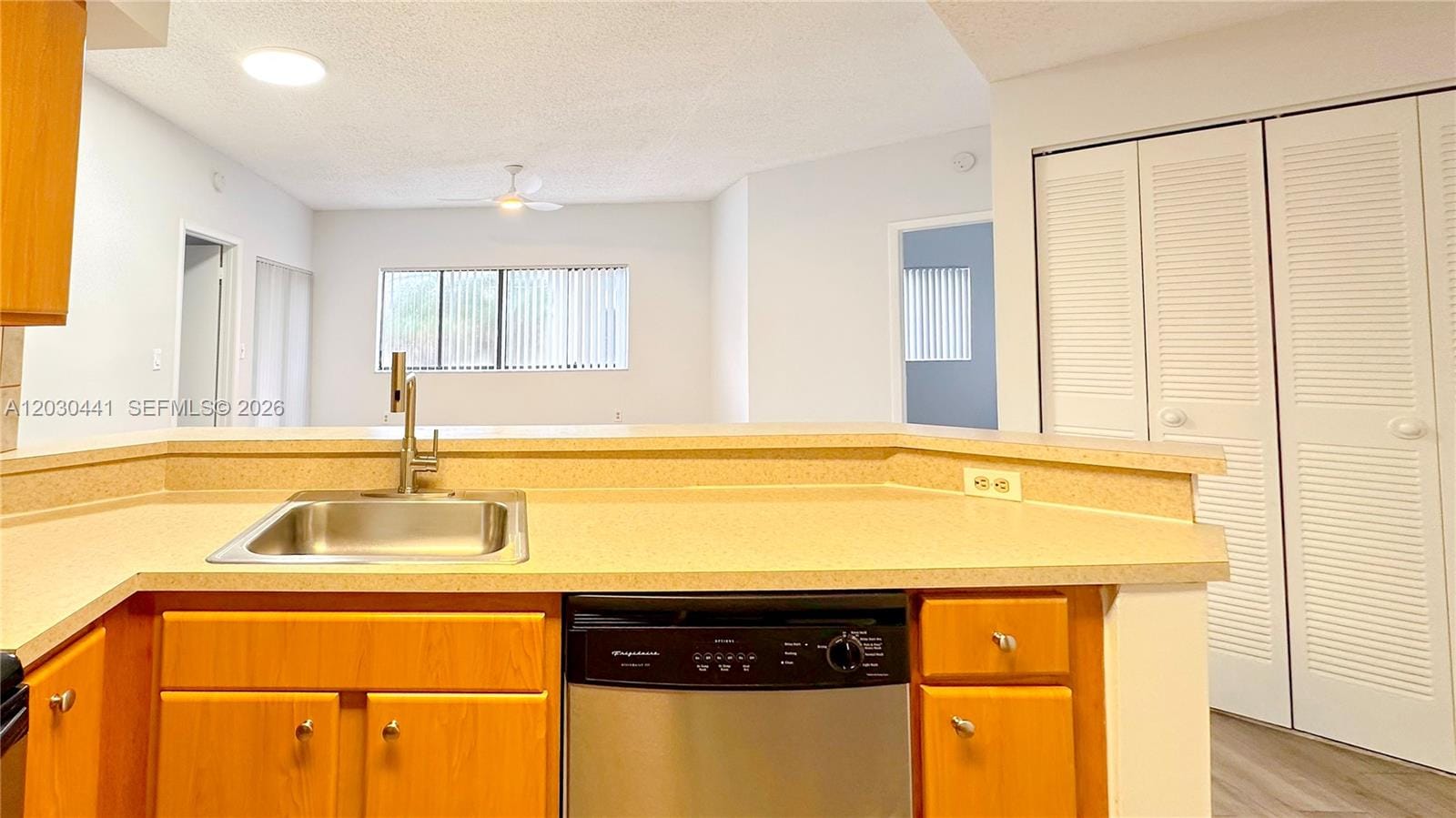 2445 SW 18th Terrace 107 — photo 2