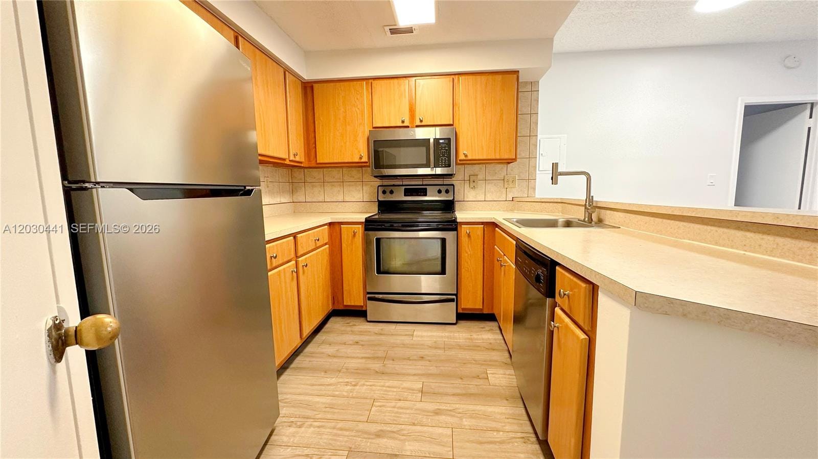 2445 SW 18th Terrace 107, Fort Lauderdale, FL 33315 photo 13