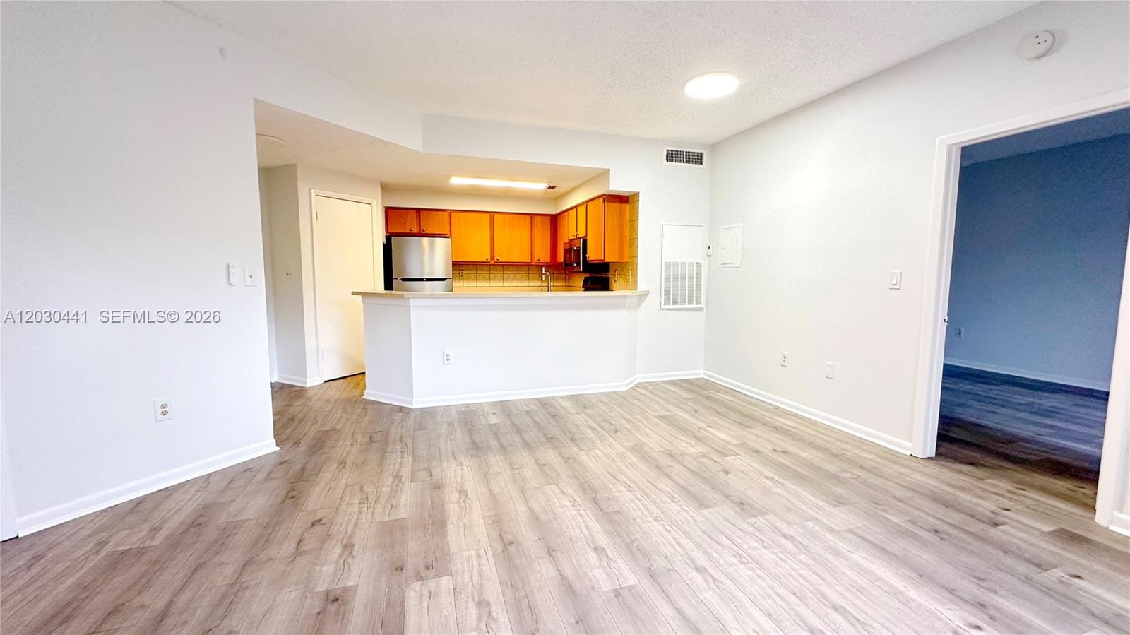 2445 SW 18th Terrace 107 — photo 3