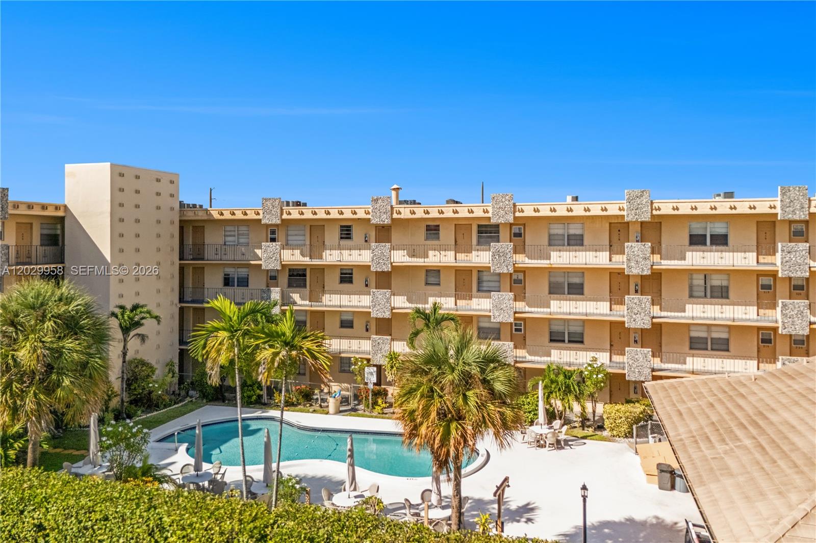 2145 Pierce Street 305, Hollywood, FL 33020, Hollywood
