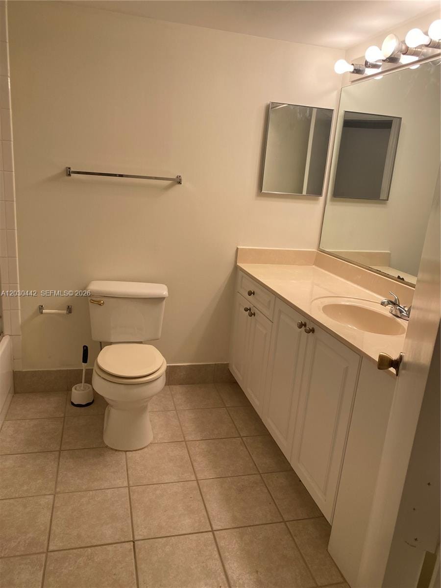 300 N Crestwood Court N 310 — photo 11