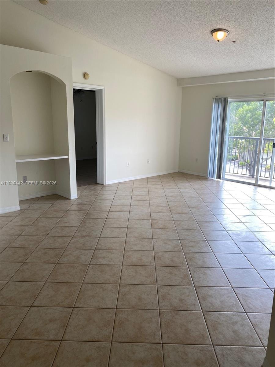 300 N Crestwood Court N 310 — photo 5