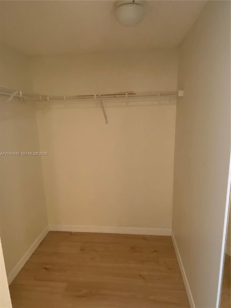 300 N Crestwood Court N 310 — photo 10