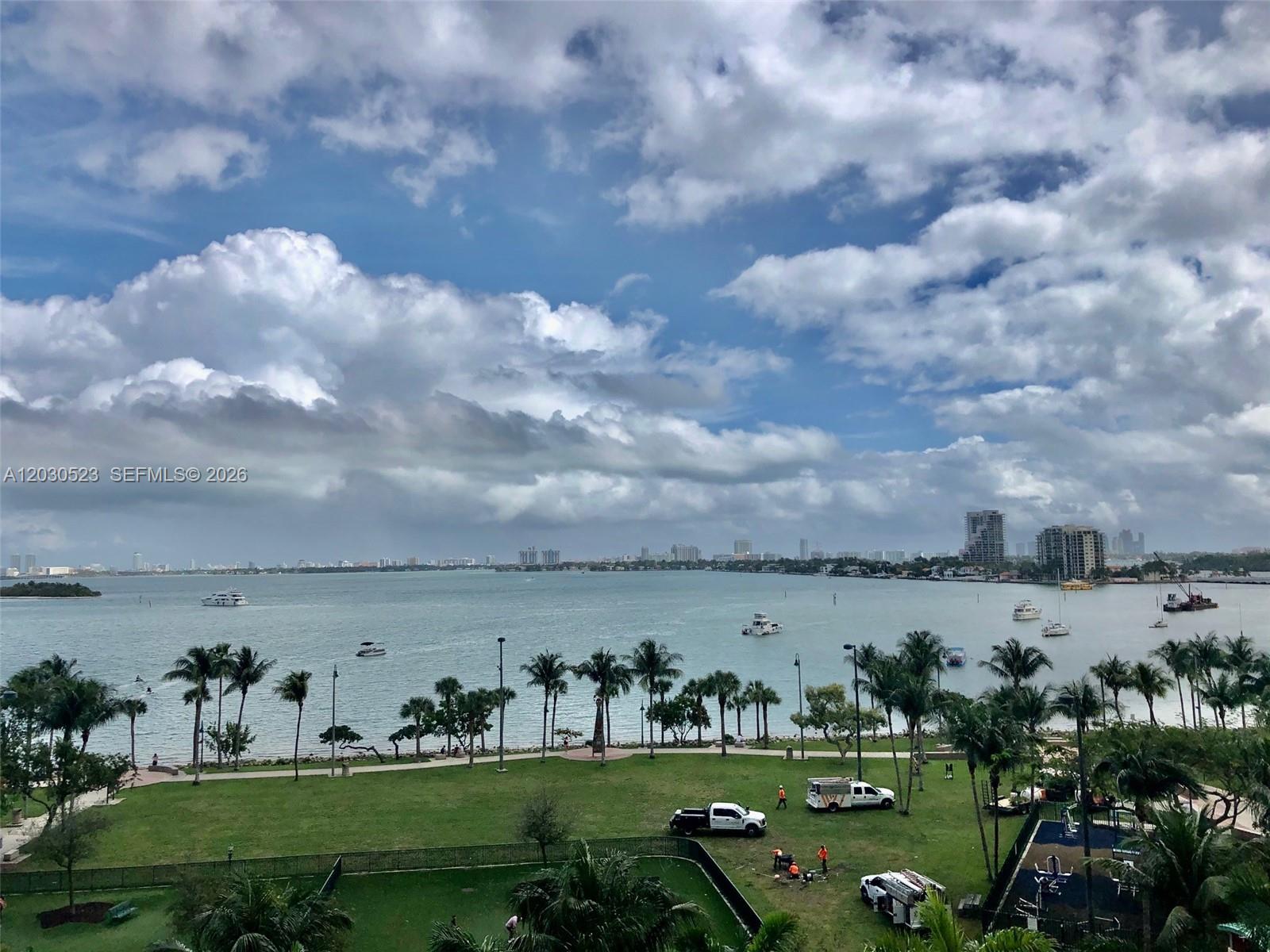 1800 N Bayshore Drive 605, Miami, FL 33132, Miami
