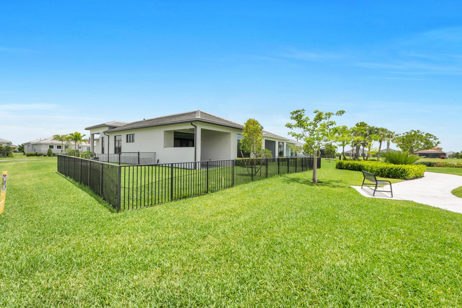 5357 Saint Armands Way — photo 5