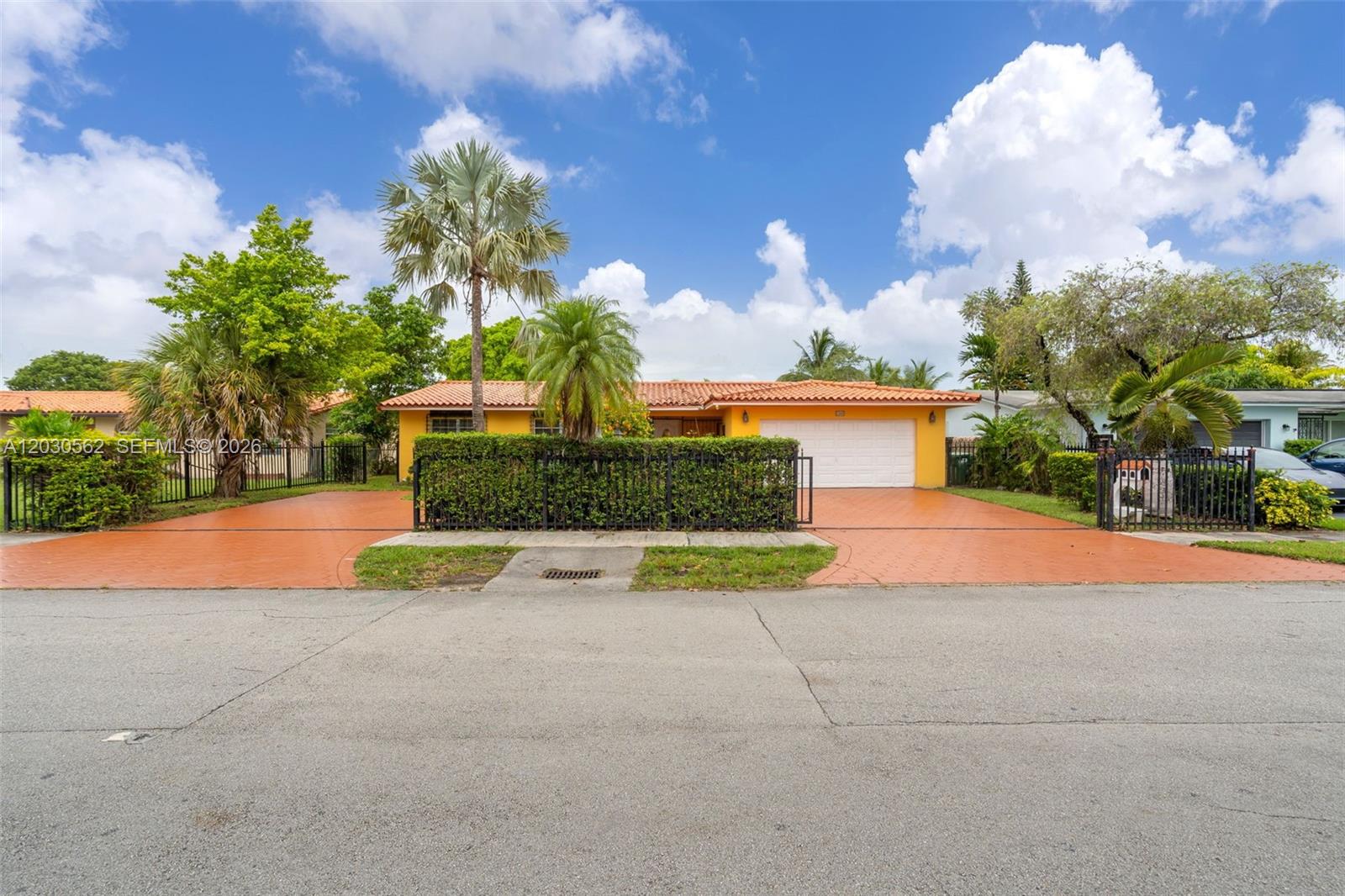 1320 SW 84th Avenue, Miami, FL 33144, Miami