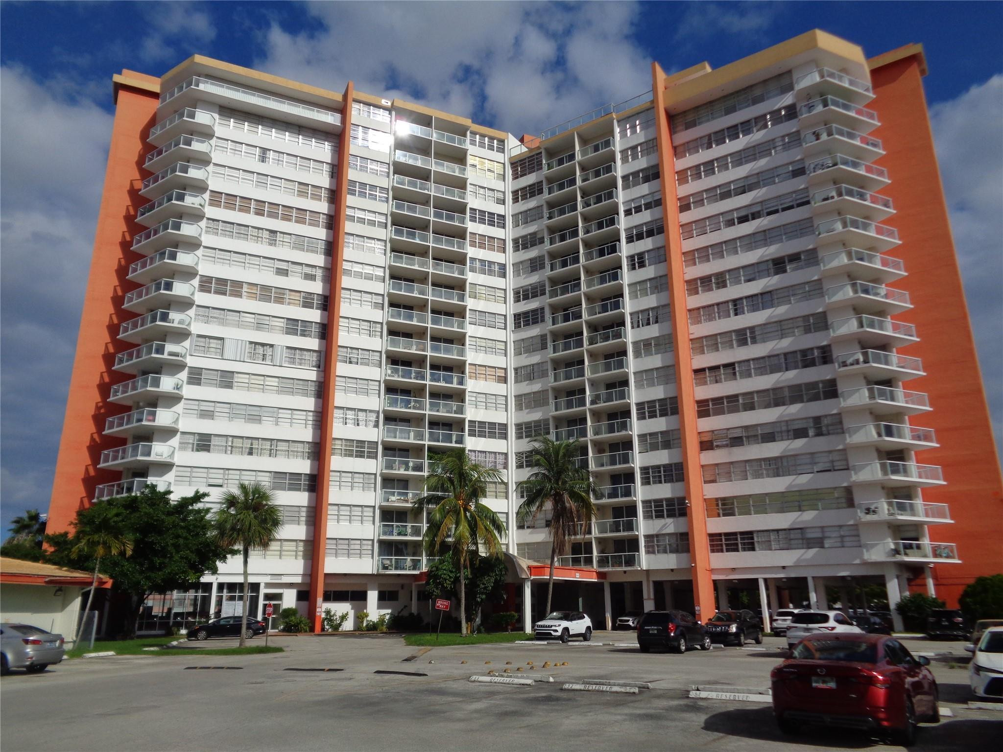 1301 NE Miami Gardens Drive 605w, Miami, FL 33179, Miami