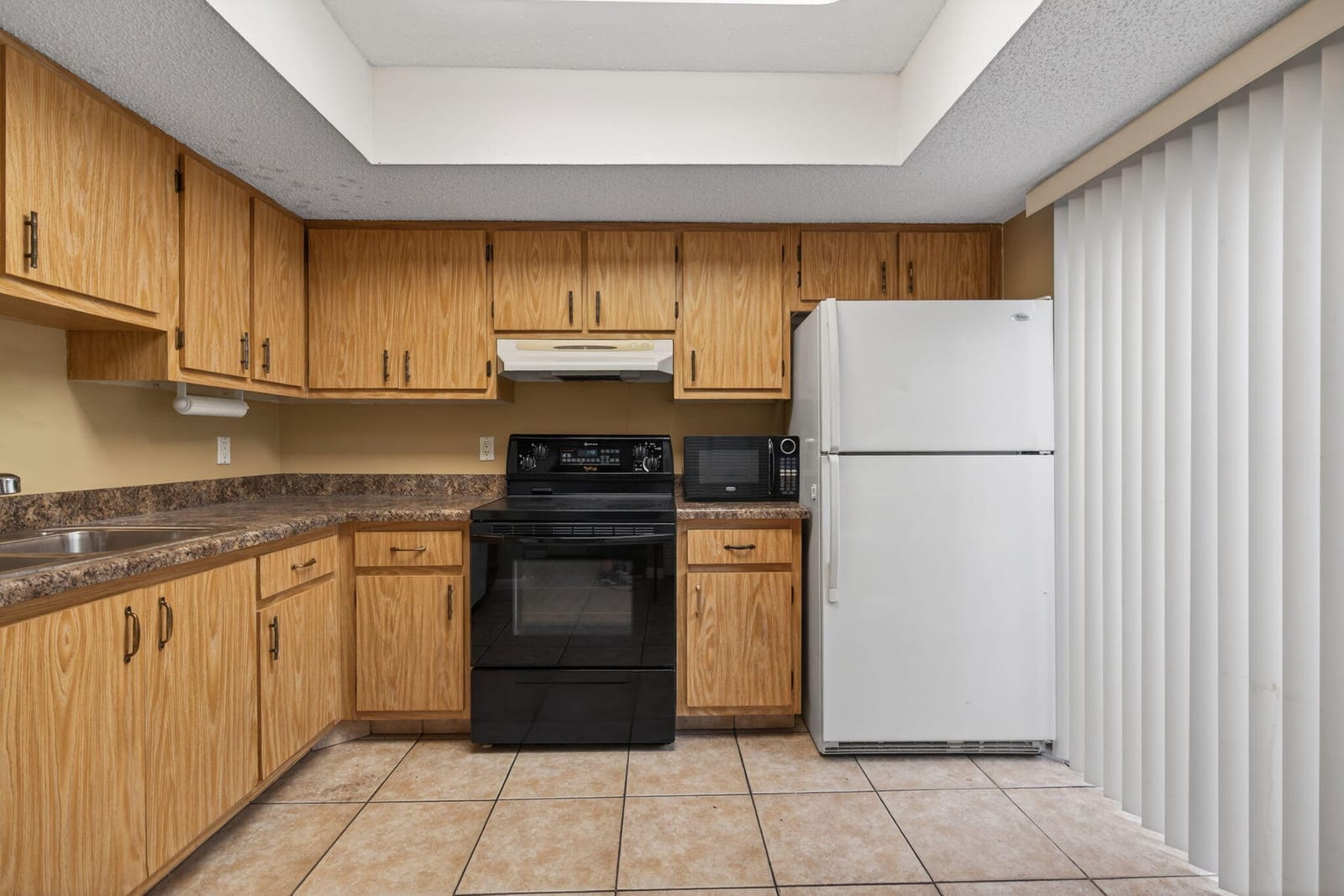 707 Stonewood Court 19c — photo 3