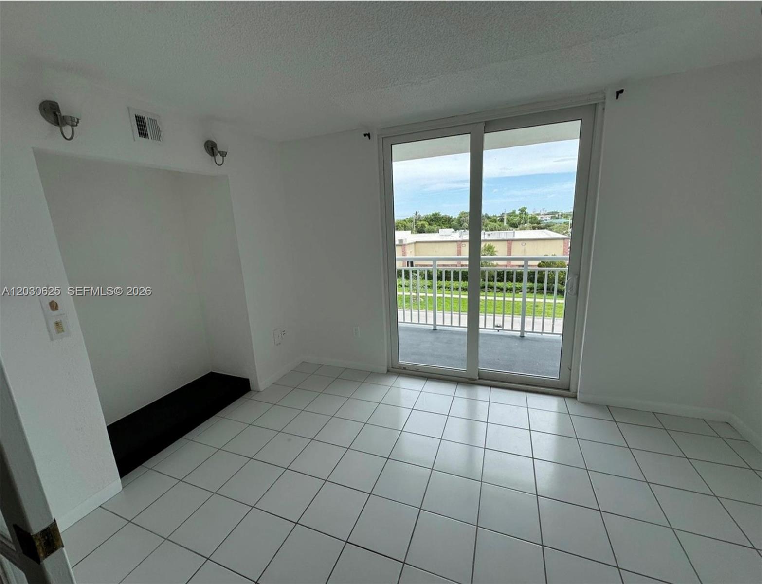 1251 NE 108th Street 409, Miami, FL 33161, Miami