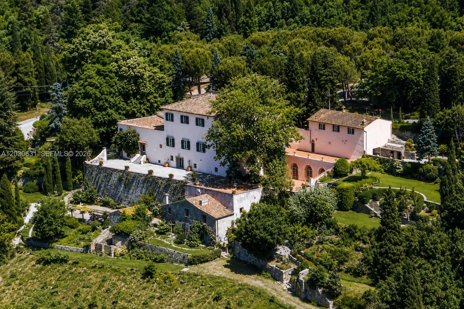 Tuscany Luxury Estate Tuscany Luxury Estate Florence Max Mlekus, 