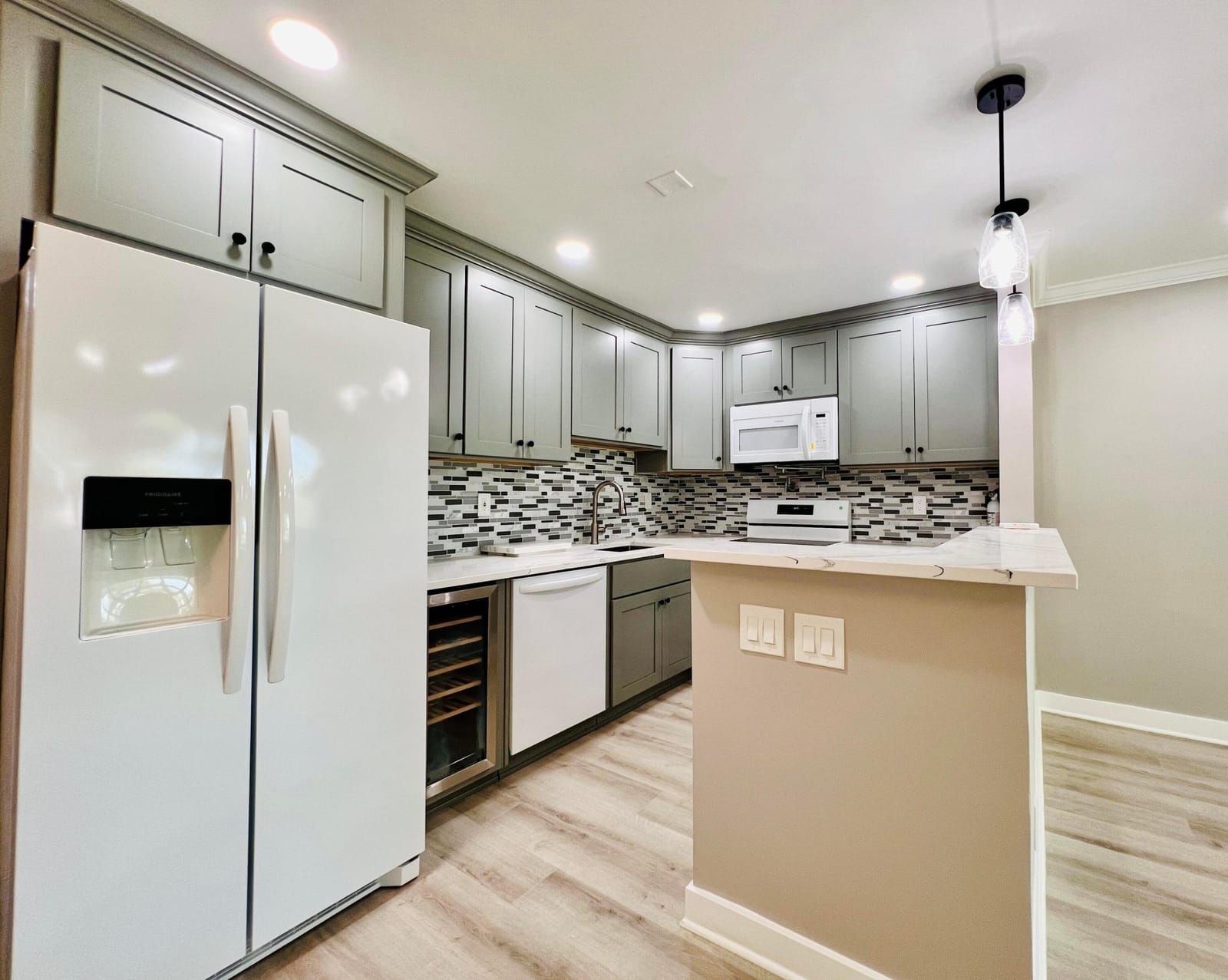 15 Bedford A — photo 2